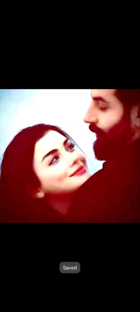 حسرت دیدار بھی کیا چیز ہے صاحب۔۔۔!!!
وہ سامنے ہوں تو مسلسل دیکھا بھی نہیں جاتا۔۔۔!!!