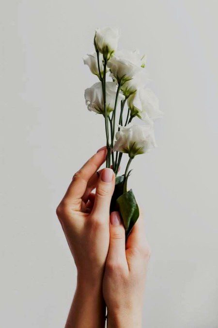 خوبصورت ہونا ضروری نہیں،لیکن کسی کیلئے ضروری ہونا بہت خوبصورت ہے🍁