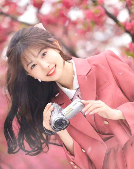 Beautiful People image
