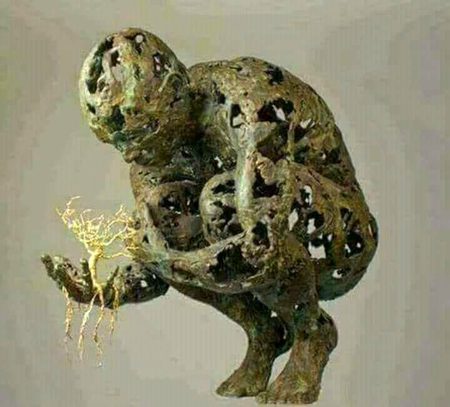 ﺷﻮﻕ ﺳﮯ ﮐﮭﺎ ﺭﮨﺎ ﮨﮯ ﻋﺸﻖ ﻣﺠﮭﮯ
ﺫﺍﺋﻘﮯ ﺩﺍﺭ ﮨﻮﮔﯿﺎ ﮨﻮﮞ ﻣﯿﮟ