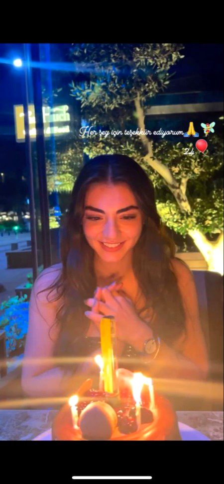 Turkish Celebs image