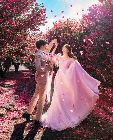 Beautiful People image