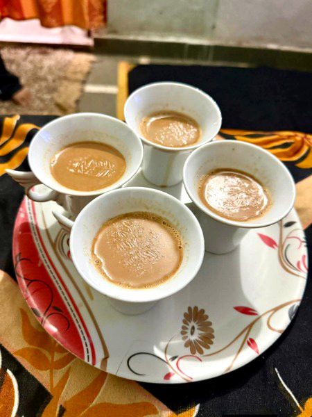 تم محبت بھی سیکھ جاؤ گے
کل سے بہتر ہے آج کی☕️ چائے