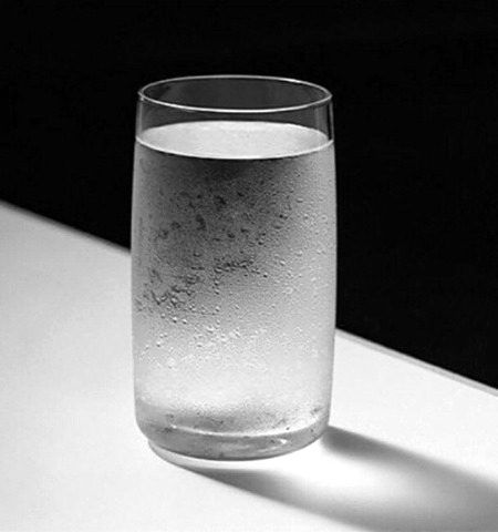 Someone: I dare you to mention a 10/10 non alcoholic drink
Me : Water