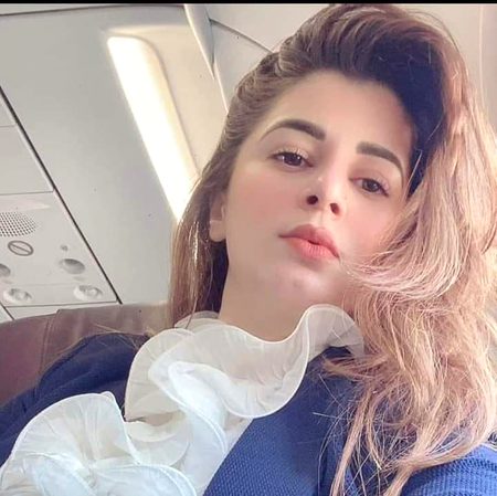 بچهڑنے والے کا بهرم رکهنا تها
سو ہم نے خود کو بےوفا لکها🔥 Mahii 💔