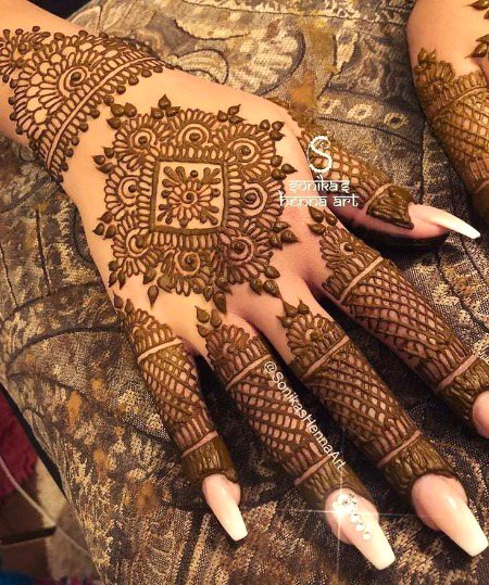 Mehndi Design image