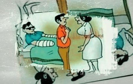 مریض کے ساتھ آیا ہوا اُس کا بیٹا نرس سے پوچھتا ھے کہ میرے ابو کا آپریشن تو آنکھوں کا ہُوا ہے لیکن پٹی ہاتھوں پر باندھ دی ہے؟
نرس ؛ ہاتھوں پر پٹی اِس لئے باندھی ھے کہ مریض فیس بک اور وہٹس ایپ استعمال نہ کرے تا کہ اُس کی آنکھیں جلدی ٹھیک ہو جائیں۔