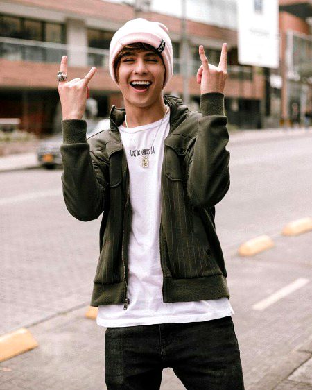 Beautiful People image