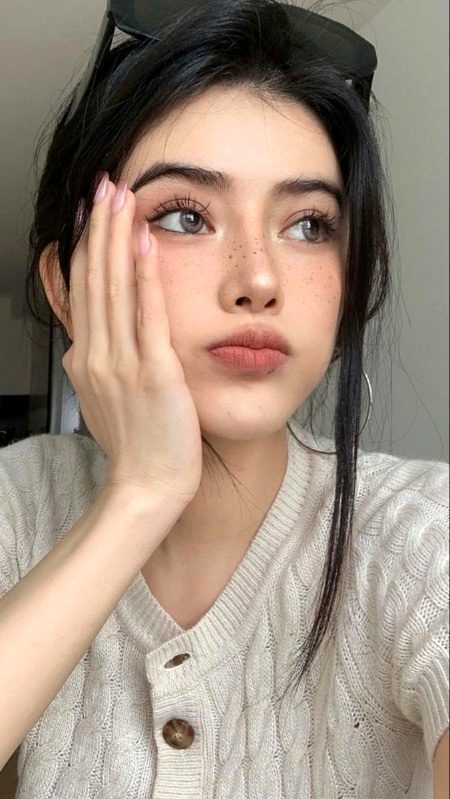 Beautiful People image