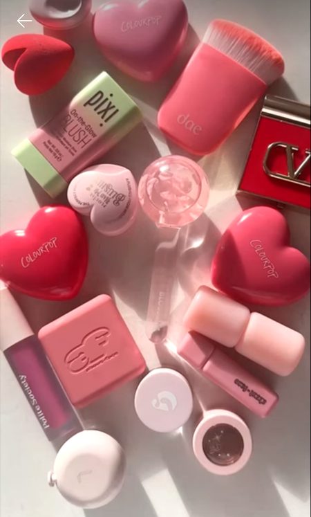 My makeup in my favorite peaces