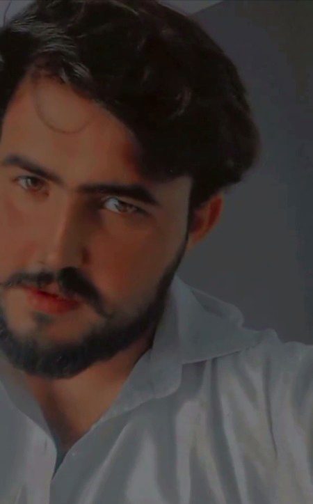 *وقت، اعتبار اور عزت ایسے پرندے ہیں جو اڑ جائیں تو واپس نہیں آتے*