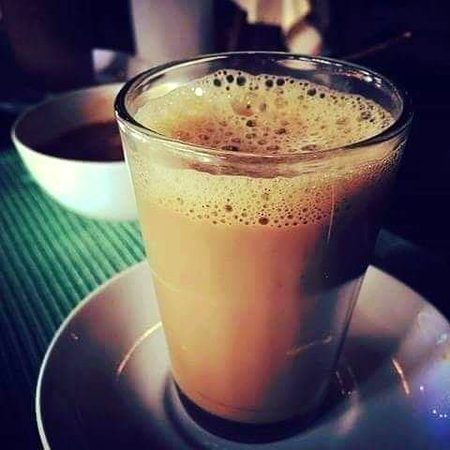 جو چاۓ کا ہی نہ پوچھے__!
اُس سے کیا تعلق رکھنا 💔