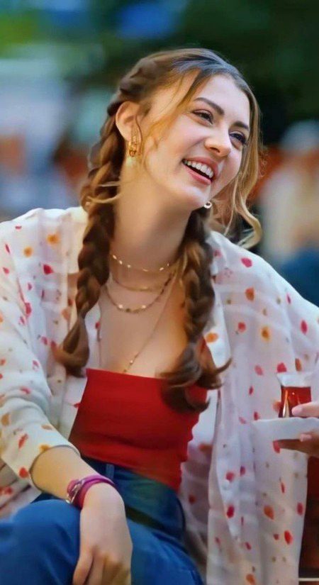 Turkish Celebs image