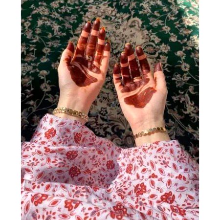 ہاتھ لگ جائیں اگر تیرے تو پھر جان پدر
کوئی کافر ہو جو سر درد کا رونا روئے