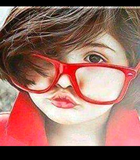 چاندی سونا ایک طرف
تیرا غصہ ایک طرف
ایک طرف تیری باتیں
جادو ٹونا ایک طرف
🖤🔥