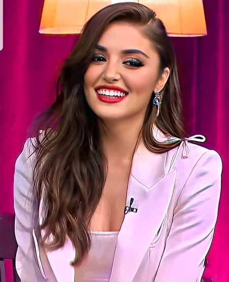 Turkish Celebs image