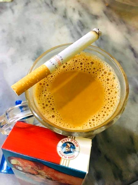اک درد ہے جو چاۓ میں ملا کر ۔۔۔
ہم چپ چاپ پیے جاتے ہیں۔۔۔💔