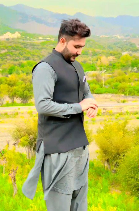 Beautiful People image