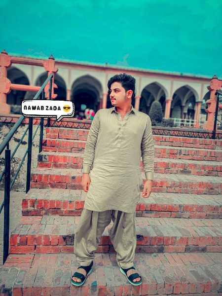 :
X
اپنی انا اپنے پاس رکھ
تیرے جیسوں کو ہم صدقے میں دیتے ہیں