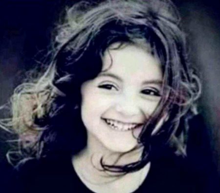 محفلوں میں بیٹھ کر دوستوں کے درمیان
...
گونجتی رہی ہنسی اور دل اداس تھا ۔۔
🖤