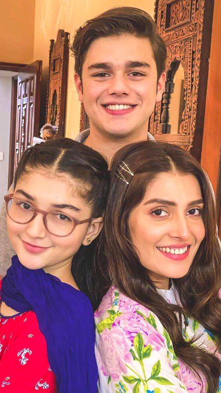 Pakistani Celebs image