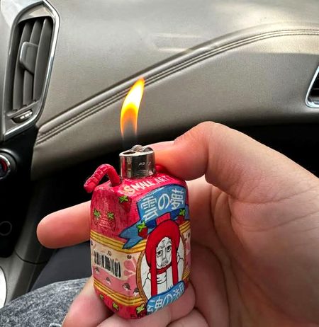 تیری یاد افطار کے بعد پہلی کش جیسی ہے ! 
🖤