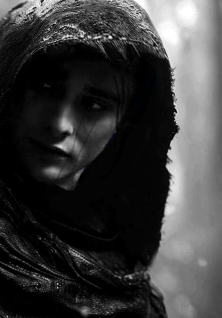 وحشتوں کابسیراہے مجھ میں
!آج کل مجھ سے اجتناب کیجیئے