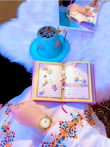 "کہہ "دو کے #دُنیا کی "سب "سے 
#خوبصورت کتاب #قُرآن پاک ہے "💞