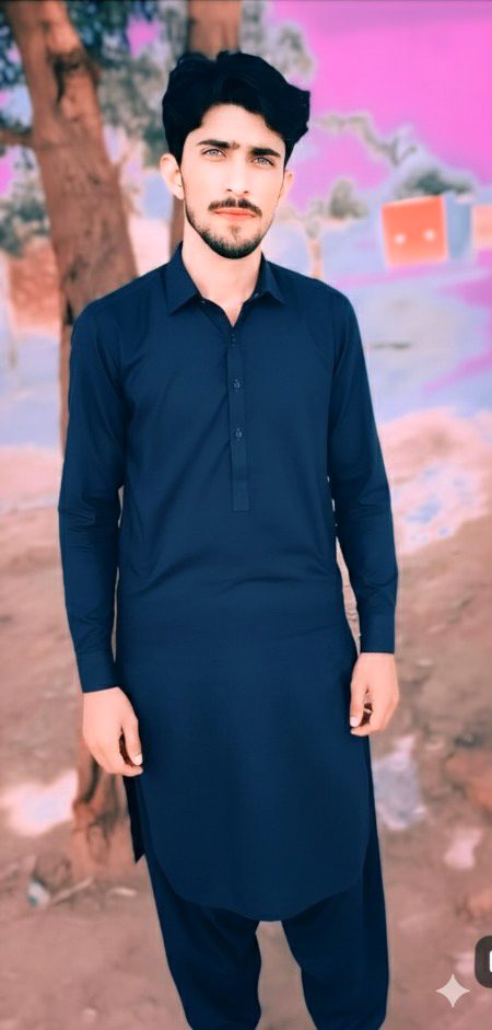 Or Jb Allah Sath ho Zindagi
Zyada khobsurat ho jati hai💯