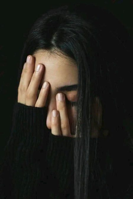 ٹوٹا نہیں کبھی میرے دل سے تیری دوستی کا رشتہ..
گفتگو ہو نہ ہو تیری یاد ضرور آتی ہے یار💔Unzii🥀