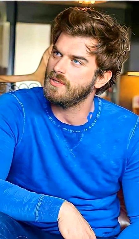 Turkish Celebs image