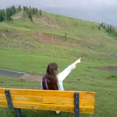 Beautiful People image