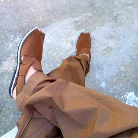 دستک دینا مرد کی فطرت ہے
اور دروازہ کھولنا  نہ کھولنا عورت کی مرضی پر ھے✨