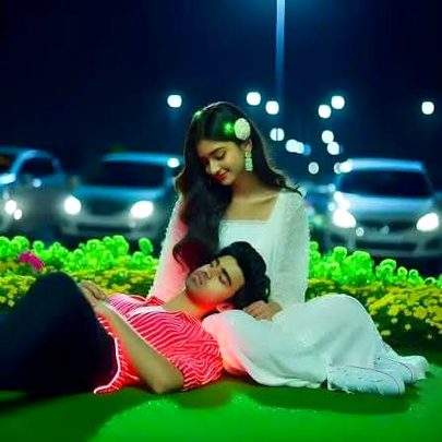 تیرے بازو کے سرہانے کی سہولت جو نہیں ہے 
نیند بھـی ضـدی ہـے، مـیری جان نہیں آئے گـی🫣🫣🥀