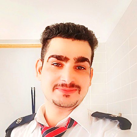Munafiqo tm hmri smile nahin ccheen saktay... ✌️✌️✌️😍😍😍