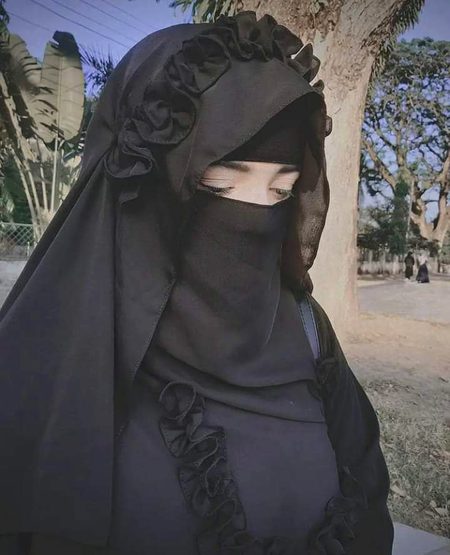 💫🍁تیری روح کی سادگی اور تیرے مزاج کی عاجزی سے پیار ھے 
ورنا حسن تو ازل سے بکتا رھا ھے مصر کے بازاروں ميں🍁💫🌺