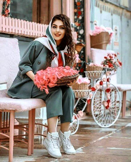 Beautiful People image