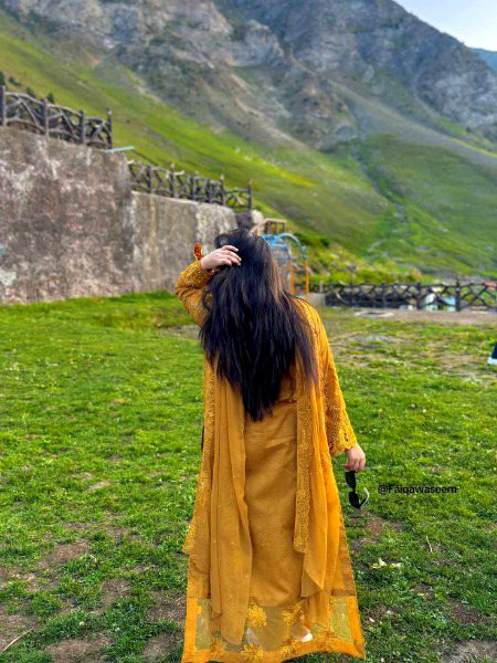 🪷غم ملا 🌸  🪷 رو نہ سکے 🌸 
🪷خوشی ملی 🌸 🪷 مسکرا نہ سکے 🌸 
🪷میری زندگی بھی 🪷 کوئی زندگی ہے 🌸 
🪷جسے چاہا اسے پا نہ سکے 🌸