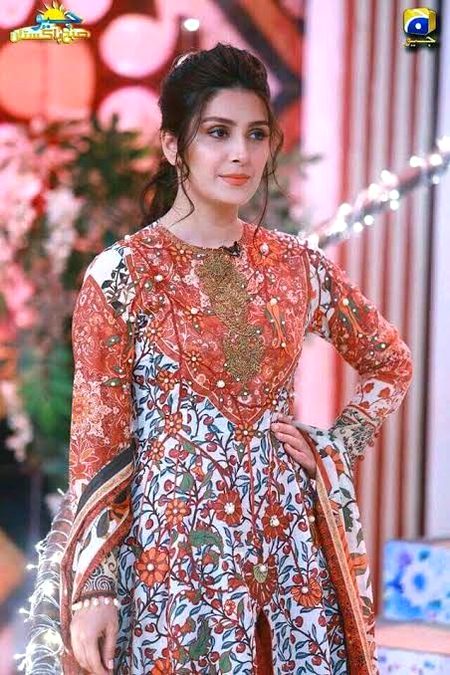 Pakistani Celebs image