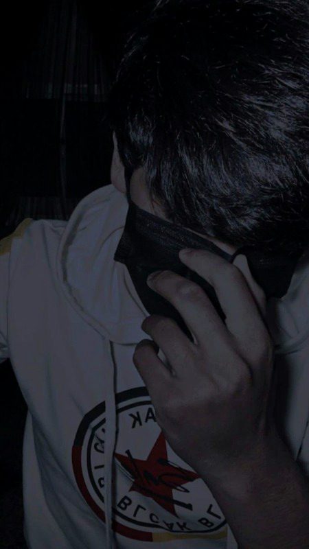 اور پسندیدہ شخص کی لا پرواہی تو ، اکثر انسان کو "نفسیاتی مریض" بنا دیتی ہے ..😐💔