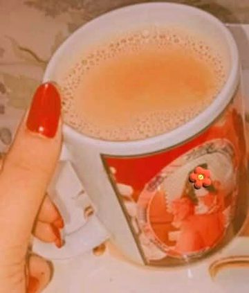 ہلکی بارش ، سرد ہوا ، دلکش موسم
لطف جبھی تم آجاؤ یا مل جائے چائے