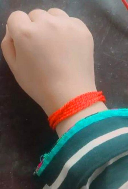 میری جان attitude تب دکھانا جب پاؤں اور face کا colour سیم ھو🙂😳😜😘