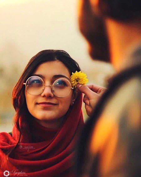 عورت کبھی نہیں بتائے گی کہ وہ تمہارے بغیر مر جائے گی
تمہارے سوا اُسے کچھ نہیں چاہئے
JaNm🥰عورت ہمیشہ پہیلیوں میں بات کرتی آئی ہے