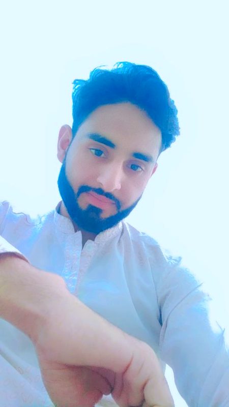 _تیرے بدلے ہوئے لہجے سے کہیں بہتر ہے ہم جدائی کی اذیت ہی گوارا کر لیں کچھ خدا ایسا کرے تجھ کو محبت ہو جائے تو پکارے ہمیں ہم تجھ سے کنارا کر لیں-😖💔_