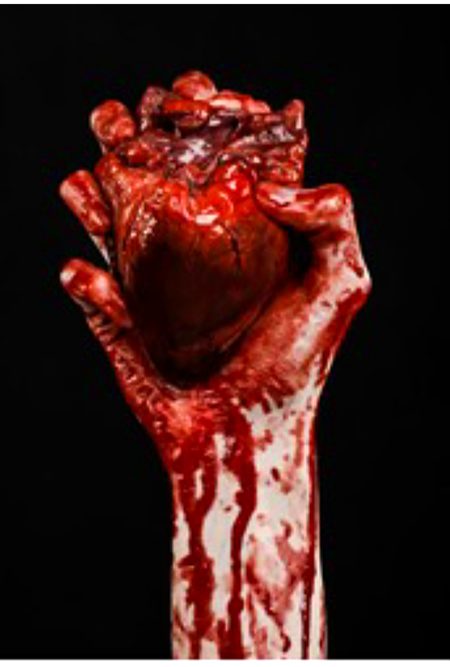 اندر سے تو کب کے مر چکے ہیں 💔
اے موت تو بھی آ جا کے لوگ ثبوت مانگتے ہیں 💔