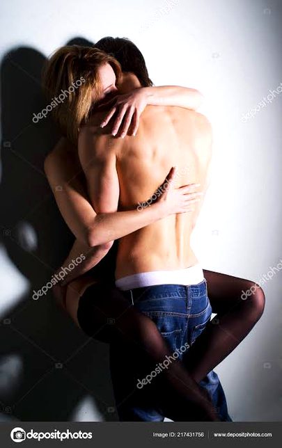 Kis kis ko aese acha lagta secretly batao