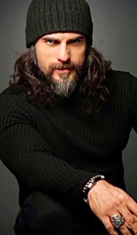 Turkish Celebs image