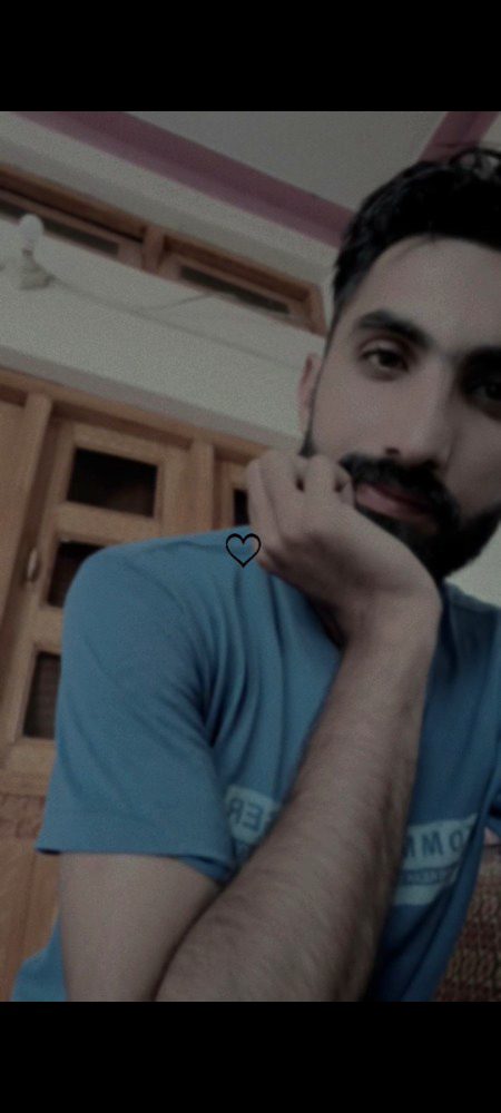 "جانے والوں کی سزا، آنے والوں کو نہیں دیا کرتے۔"
