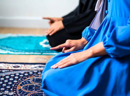 ○
" اور میری سب حسرتوں میں اولین حسرت اپنی محبت کے ساتھ سجدہ کرنا ہے...❤🙂 "