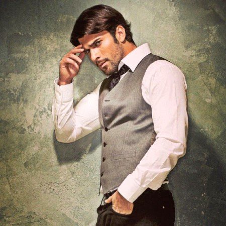 Turkish Celebs image
